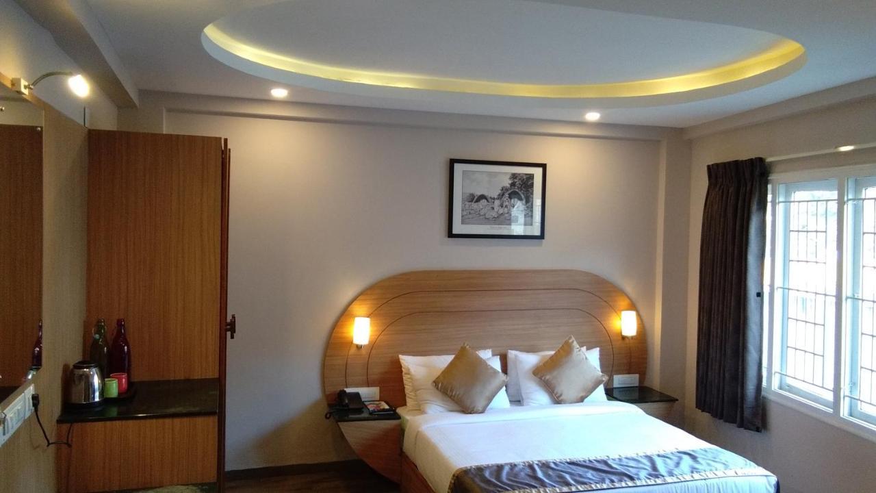 Mango Hill Hotel
