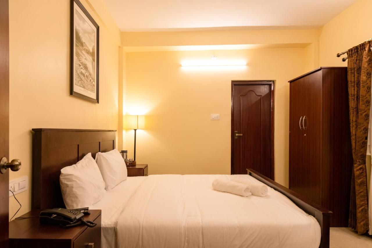Hotel Aakash And Cottages, Ooty