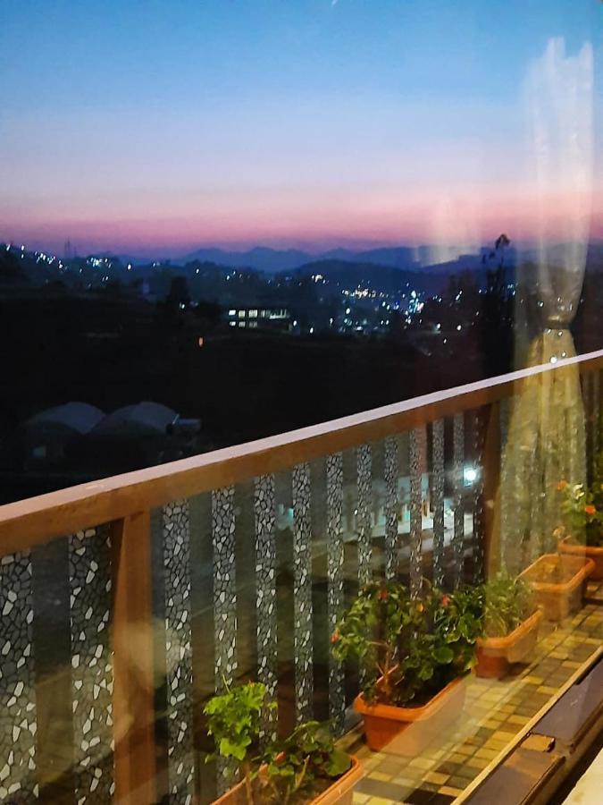 Sunset Valley * Ooty