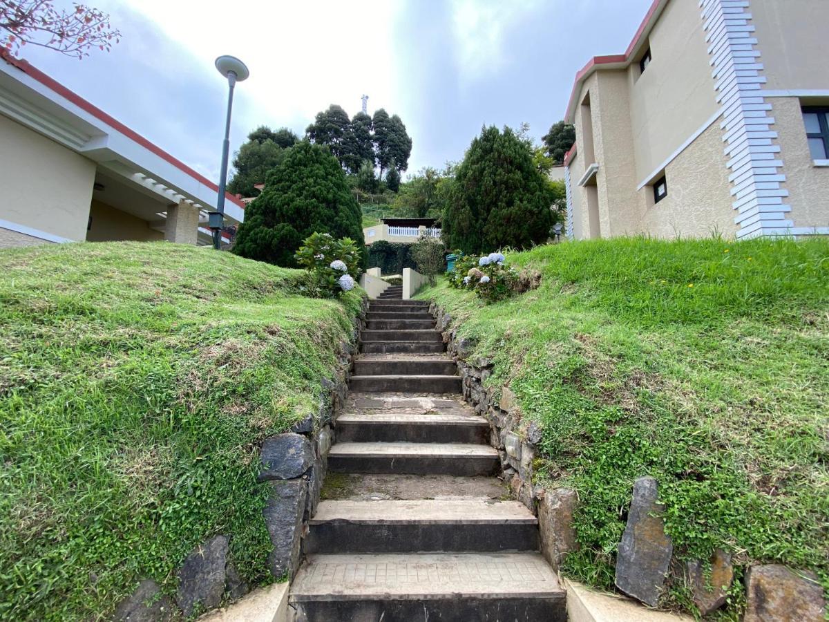 Resort Mountain Retreat - A Hill Country Ooty