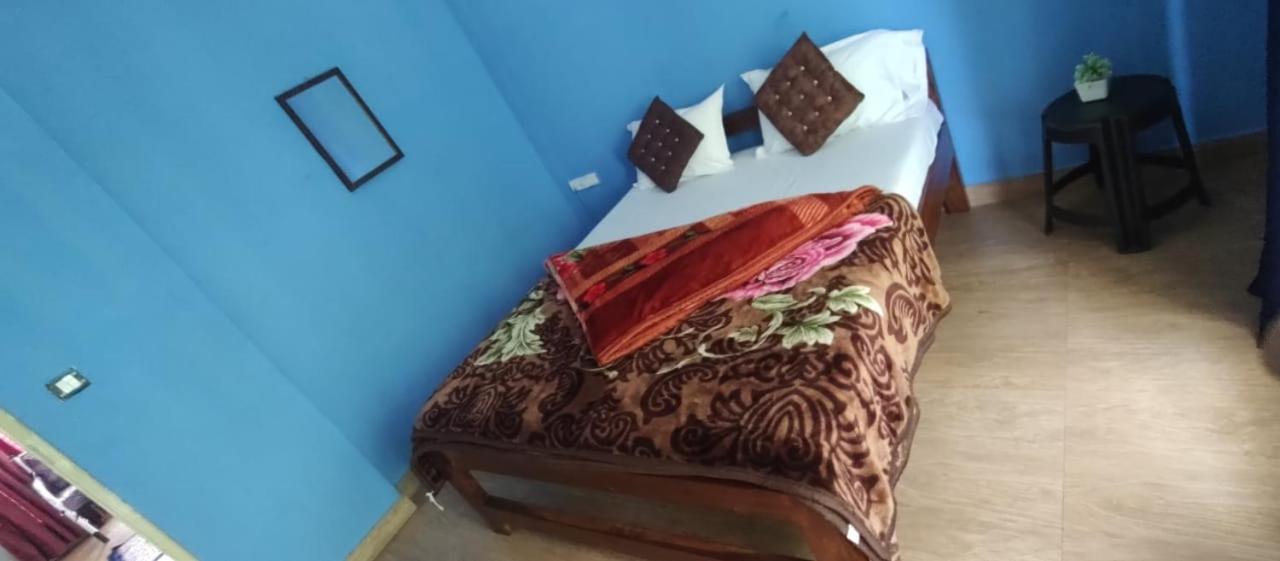 Sky Way Cottage Homestay *