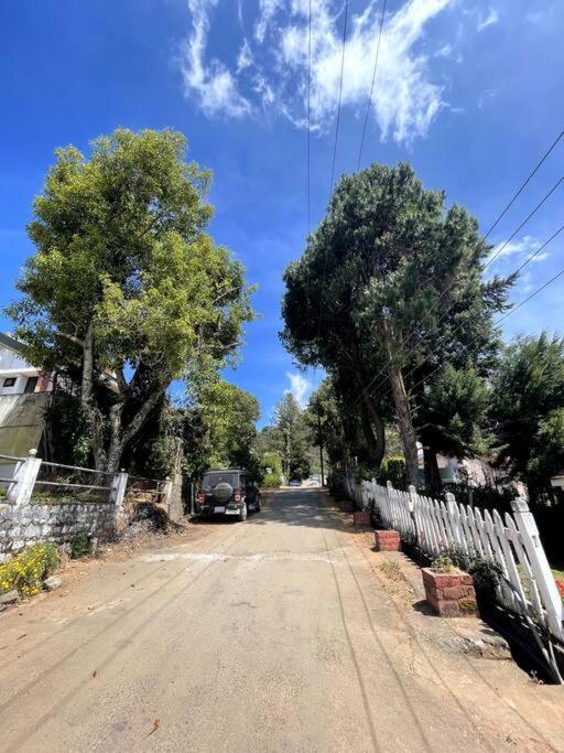 Villa Rustic 3-br W/ Front & Back Yards In The Mountains Ooty