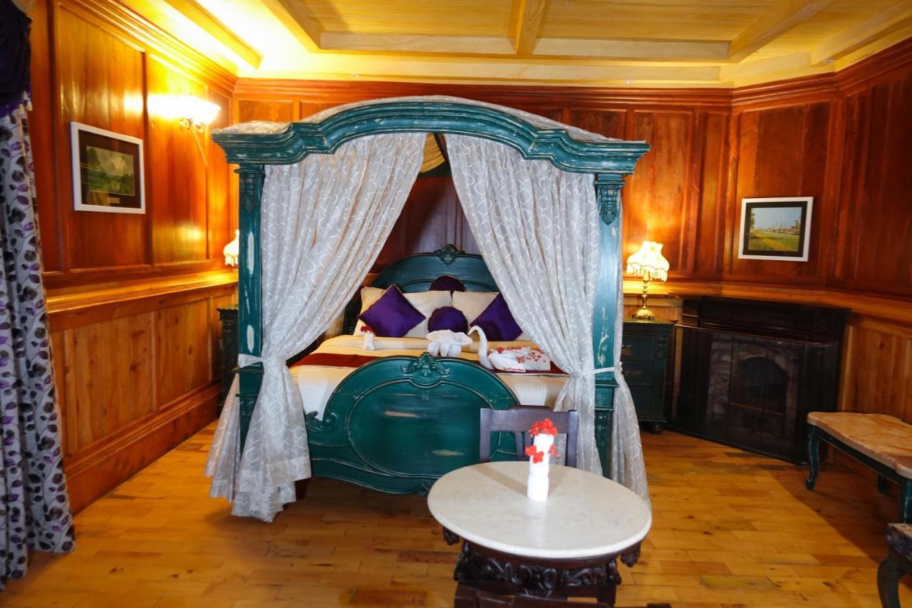 West Downs - The Heritage 4*