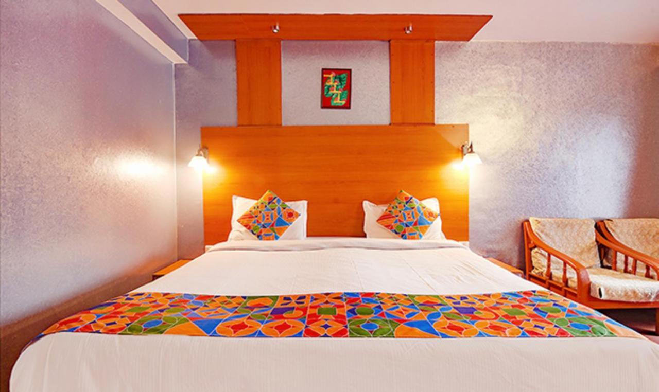 Fabhotel Khems Shoram Palace Road