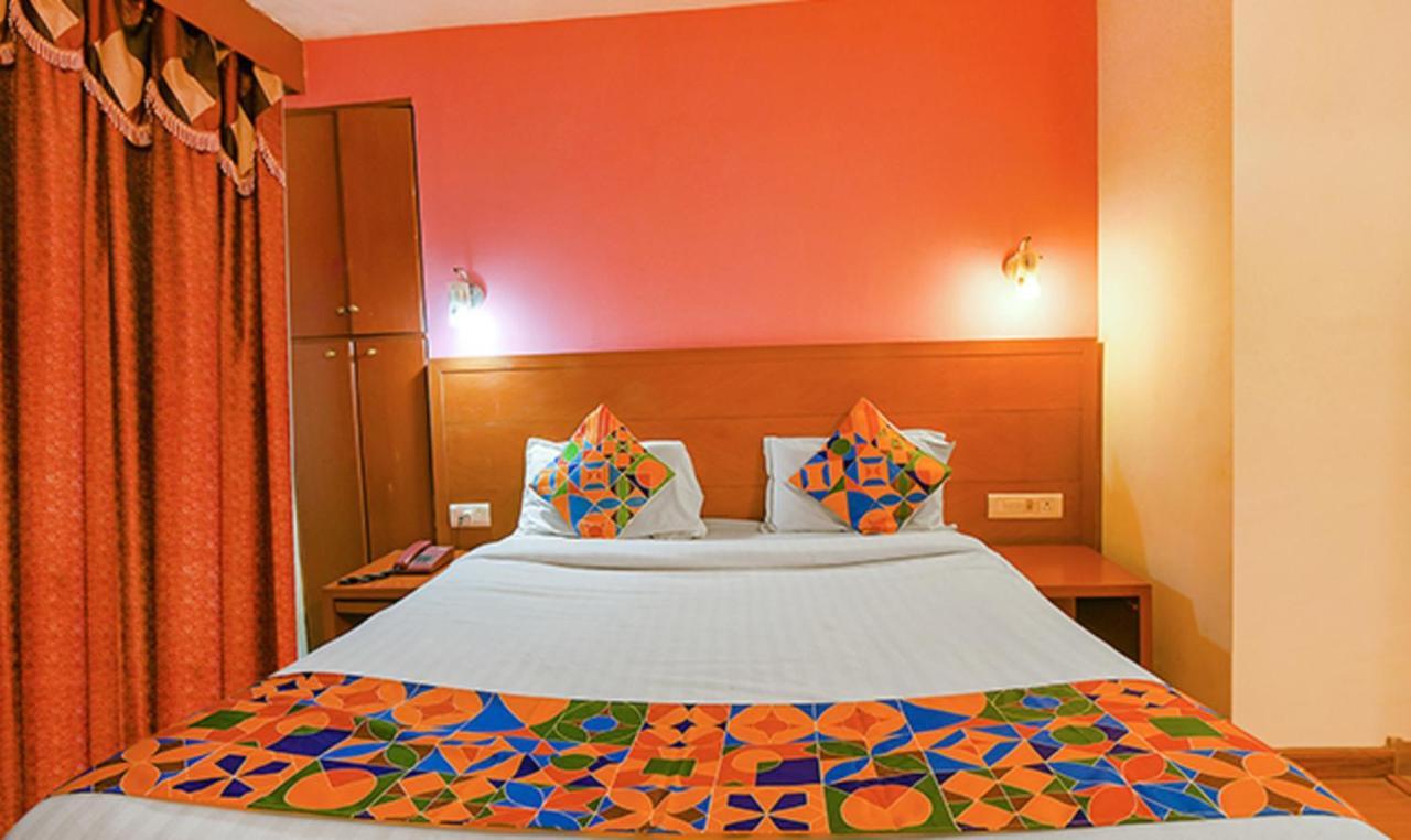 Hotel Fabhotel Khems Shoram Palace Road