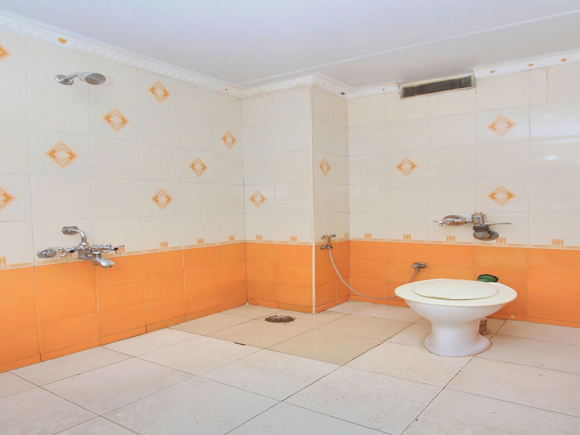 Capital O 13231 Sapphire Garden View Hotel Ooty