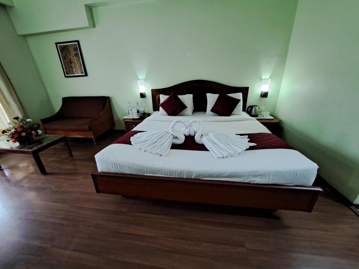 Preethi Classic Towers Hotel *