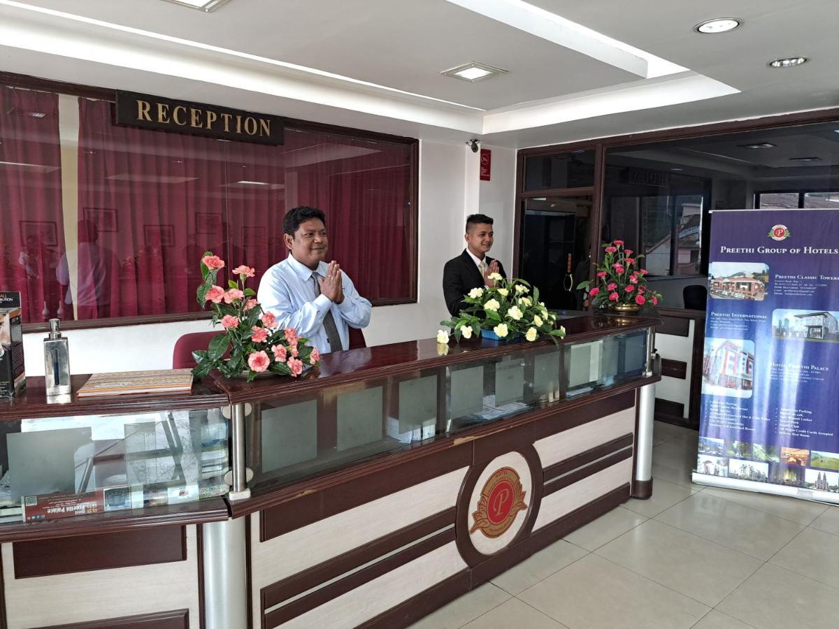 Preethi Classic Towers Hotel *