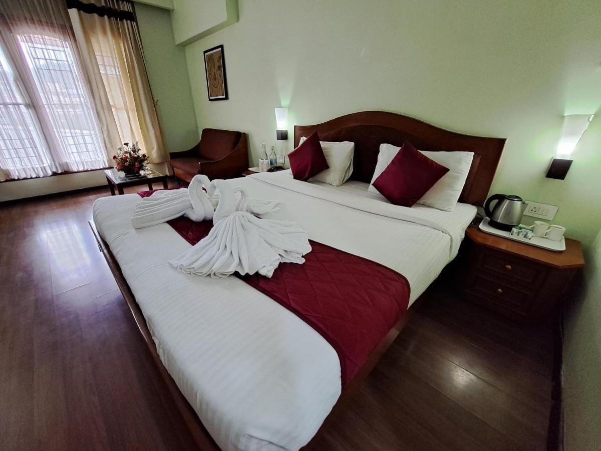 Preethi Classic Towers Hotel *