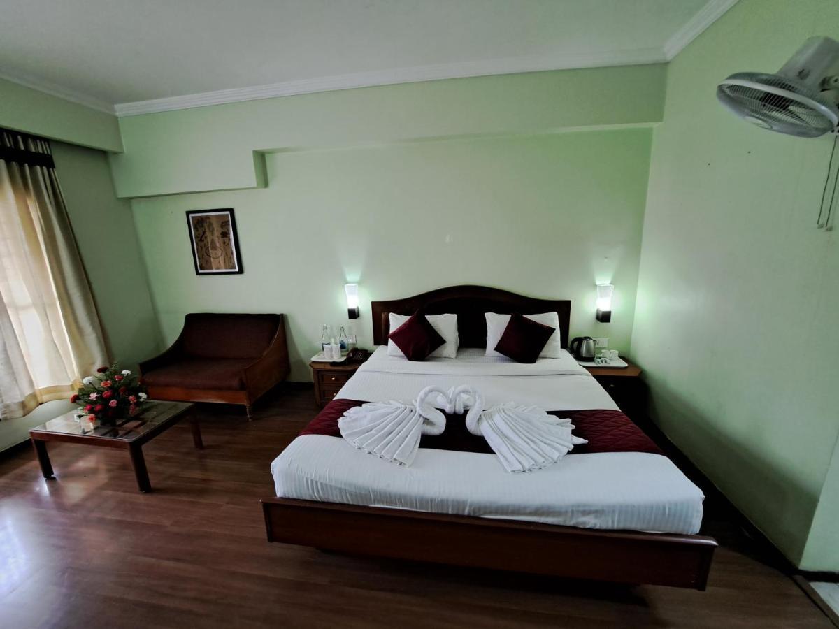 Hotel Preethi Classic Towers *