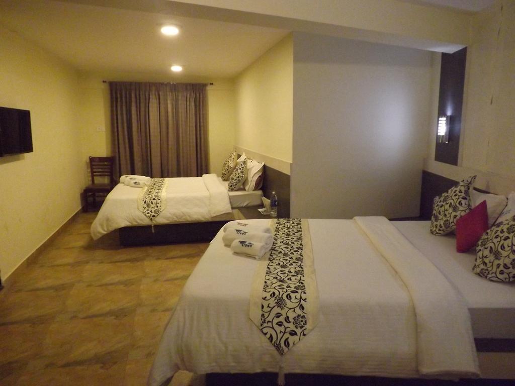 The Majestic Crown Hotel