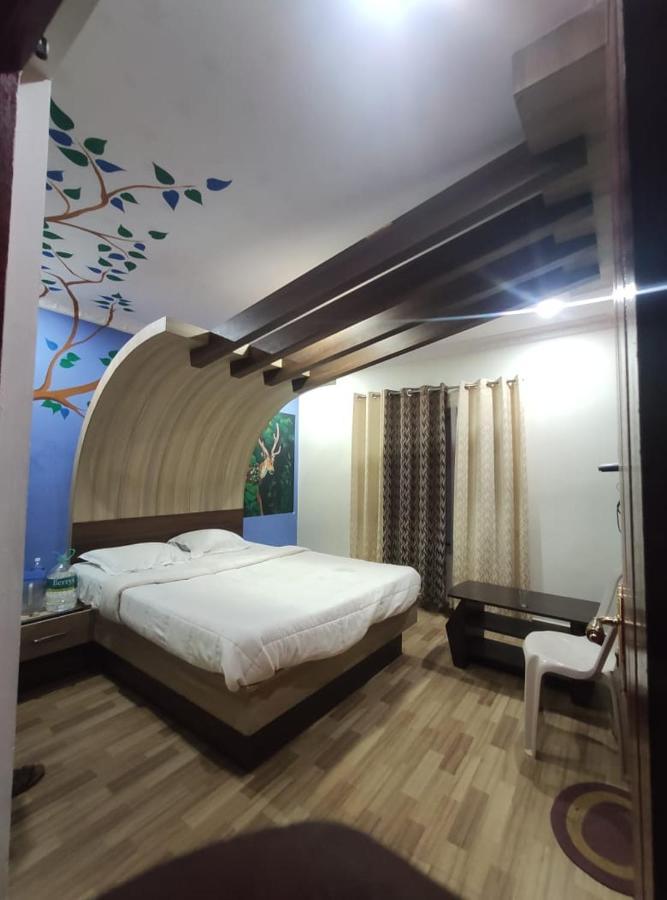 Malaiyur Residency Guest house *