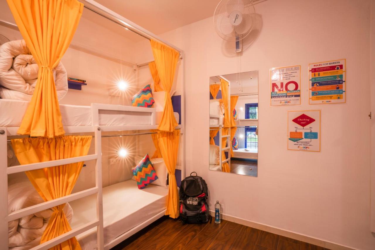 Hostel Gostops *