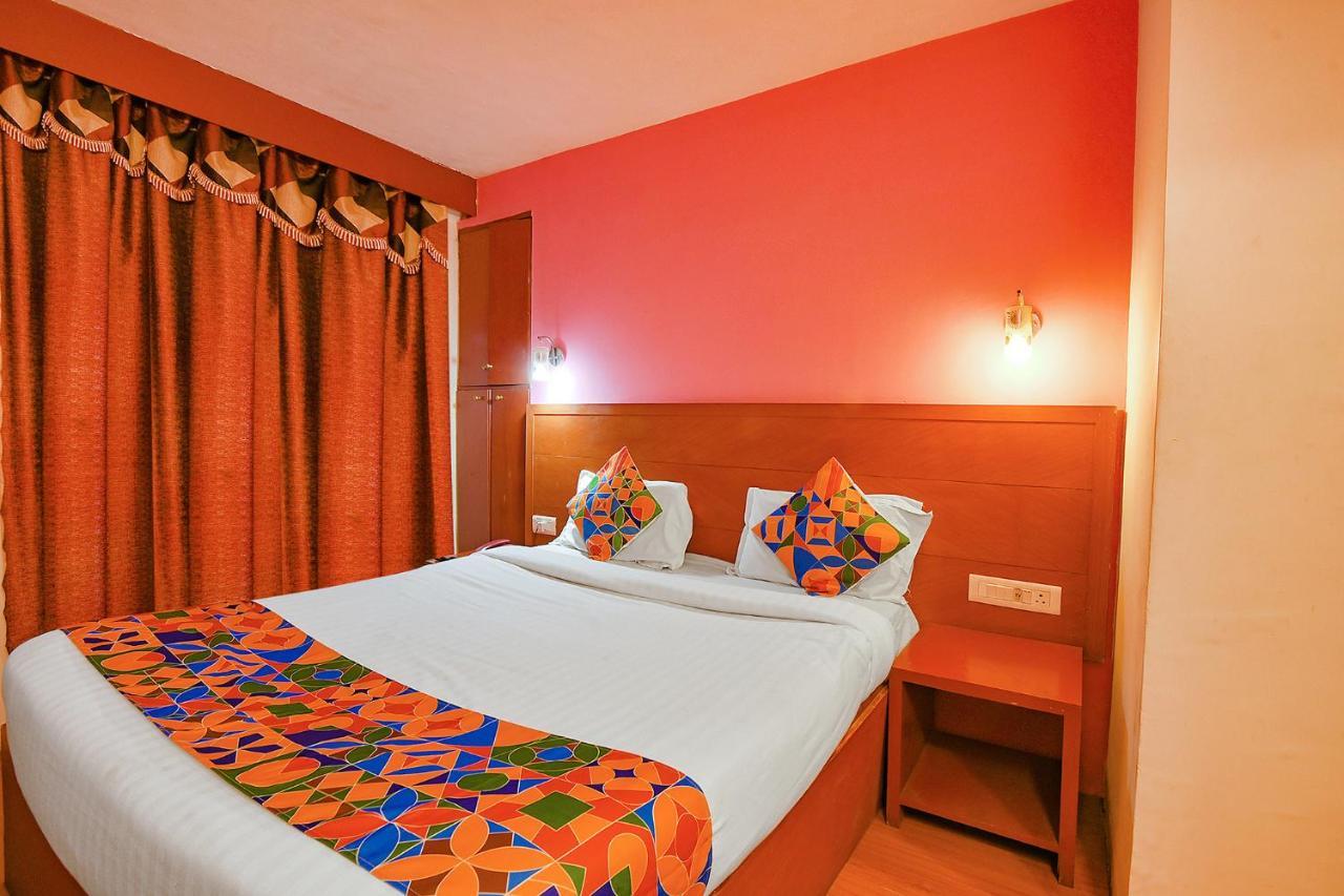 Fabhotel Khems Shoram Palace Road