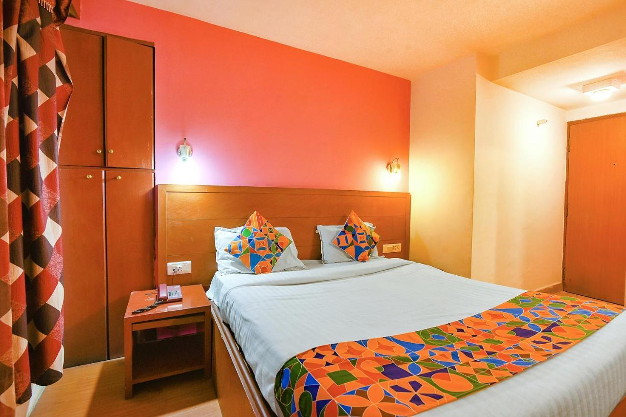 Hotel Fabhotel Khems Shoram Palace Road