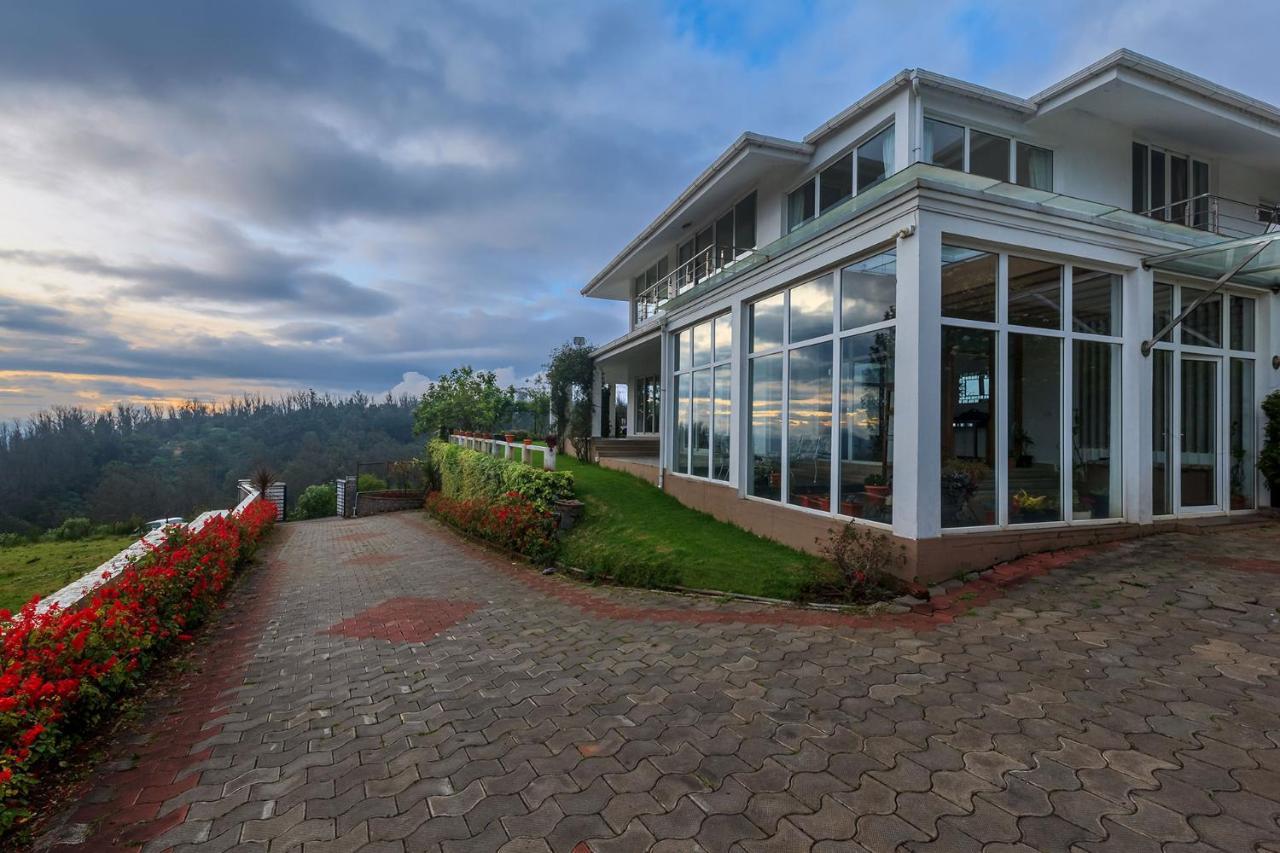 Stayvista At The Lilly With Breakfast * Ooty