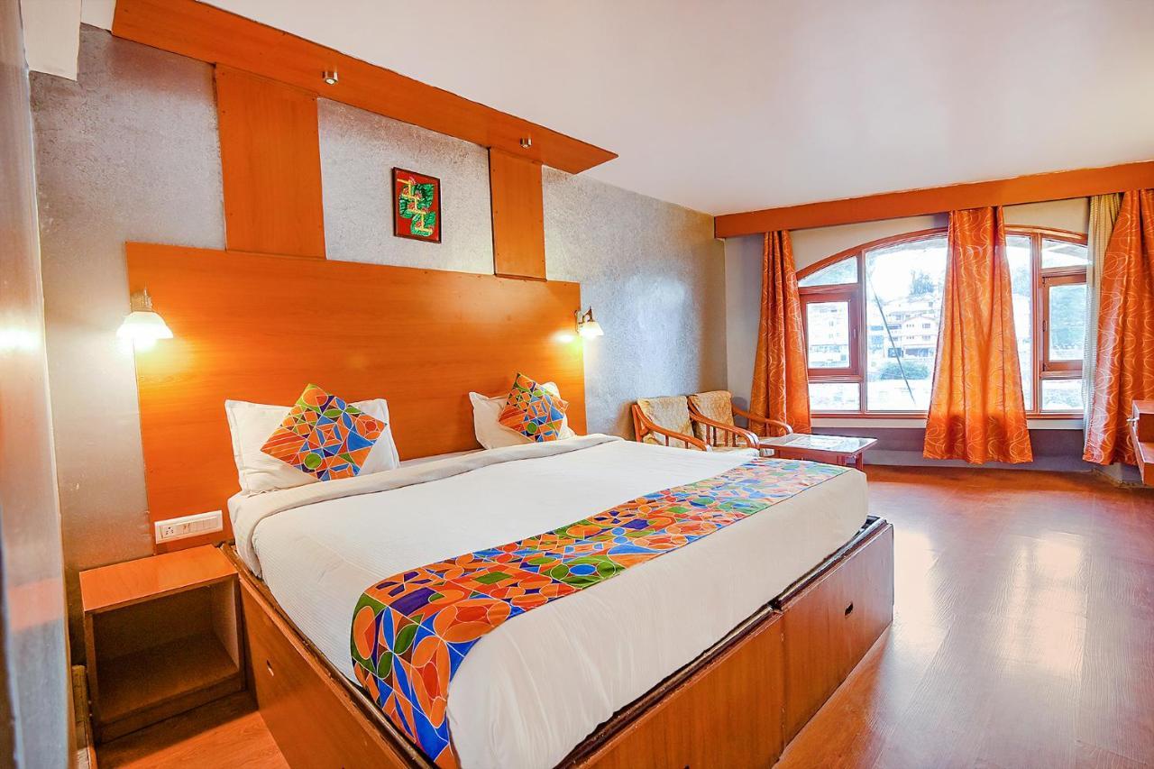 Hotel Fabhotel Khems Shoram Palace Road