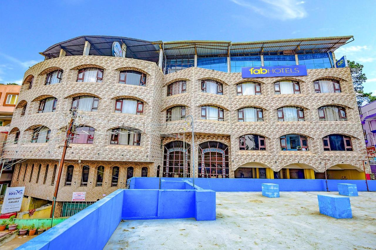 Fabhotel Khems Shoram Palace Road 3*