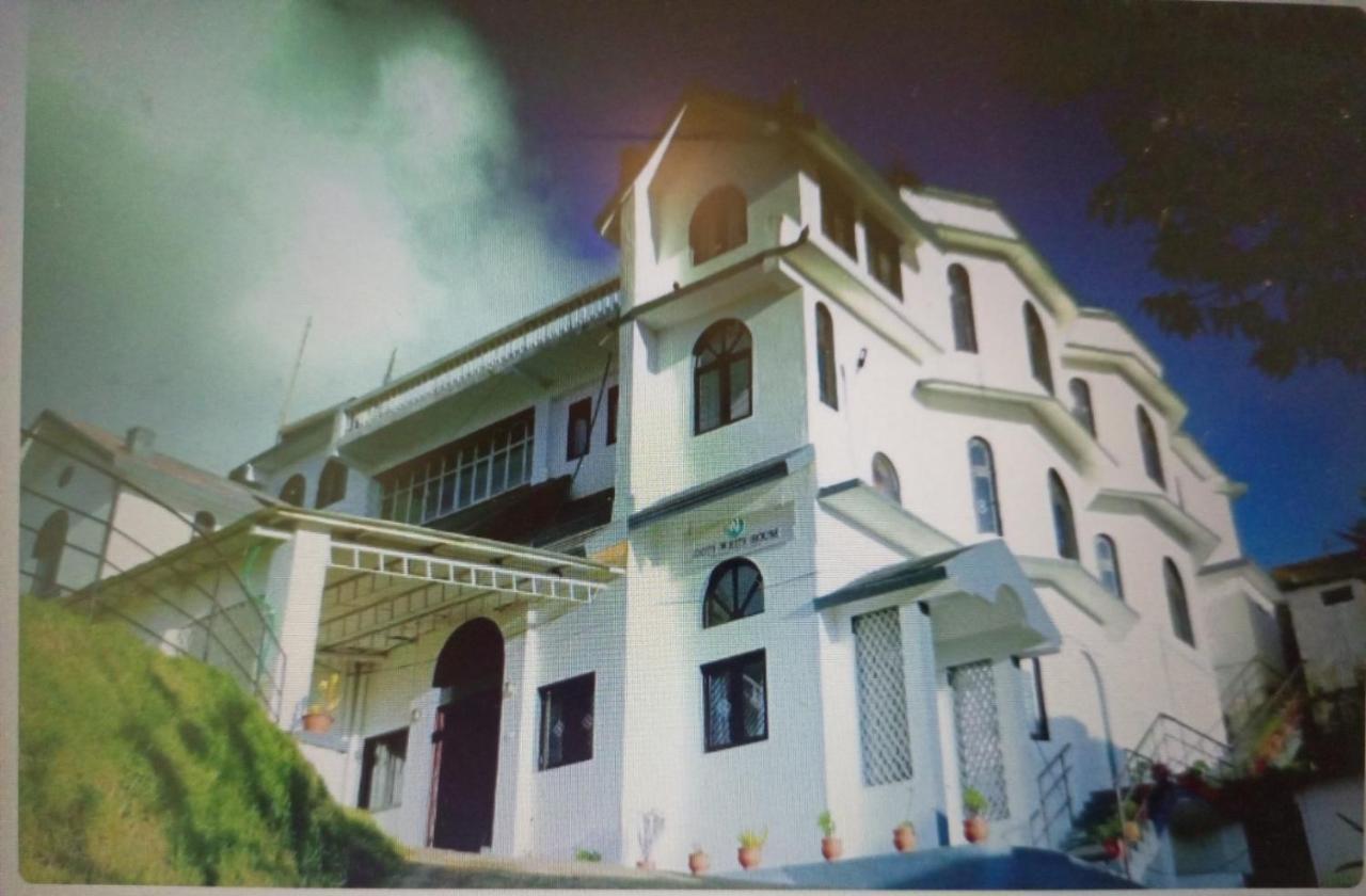Bob's White House Ooty