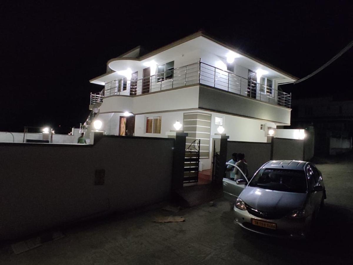 Homestay Saibala Resldency - Near Boat House