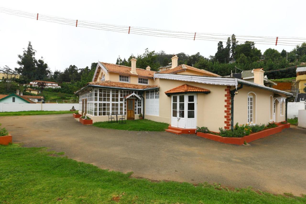 Oyo 9080 Hillwood Hotel 3*