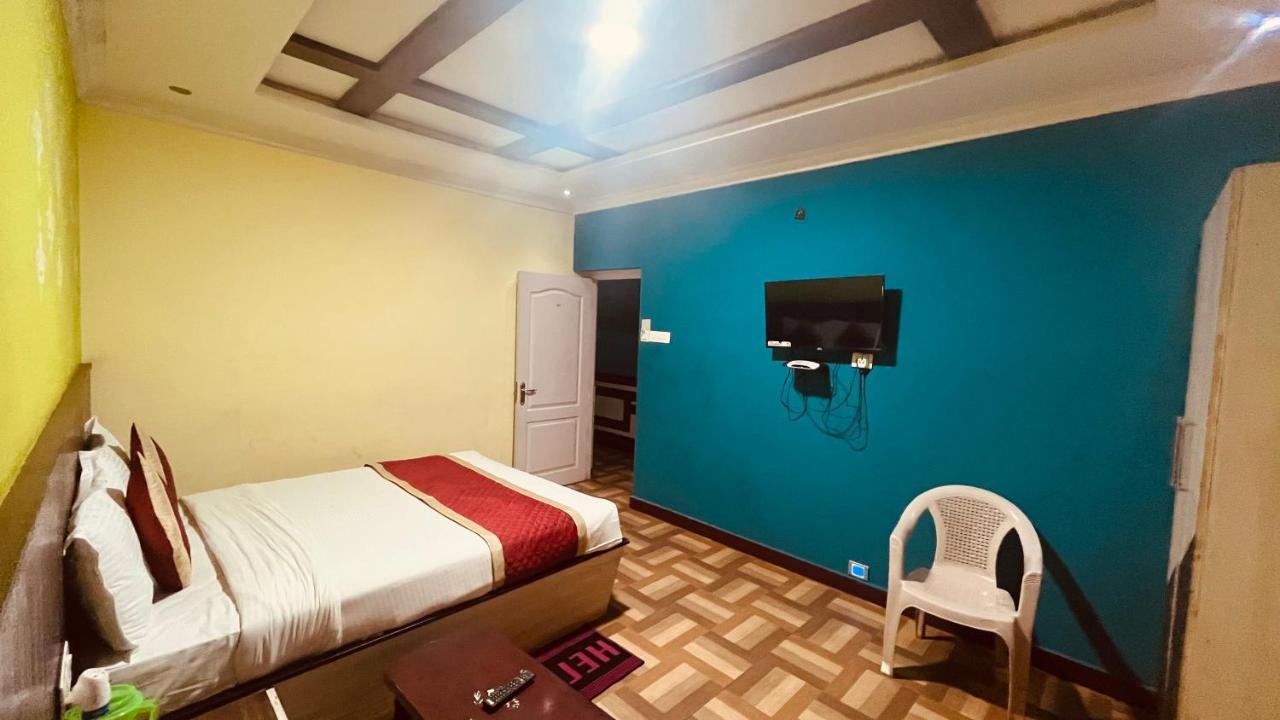 Hidden Doors Hotel *