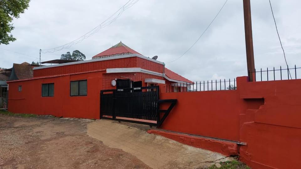 Red Rock Guest house Ooty