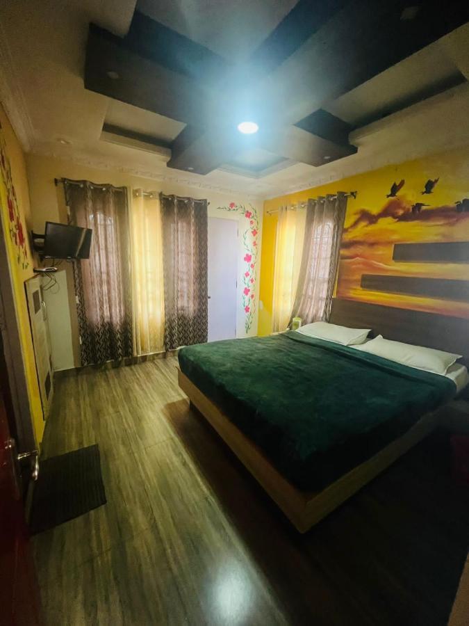 Malaiyur Residency Guest house