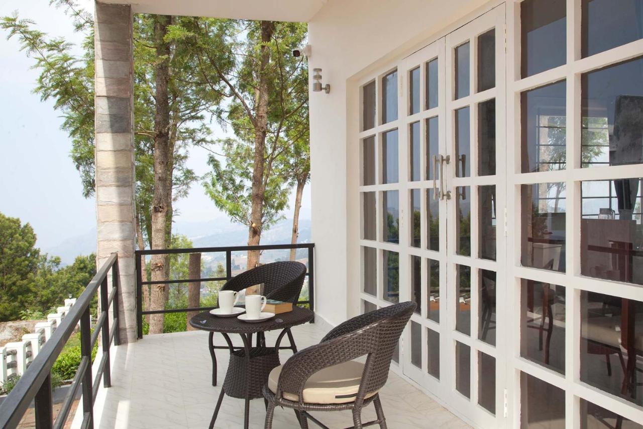 Stayvista At Misty Oaks With Breakfast Ooty