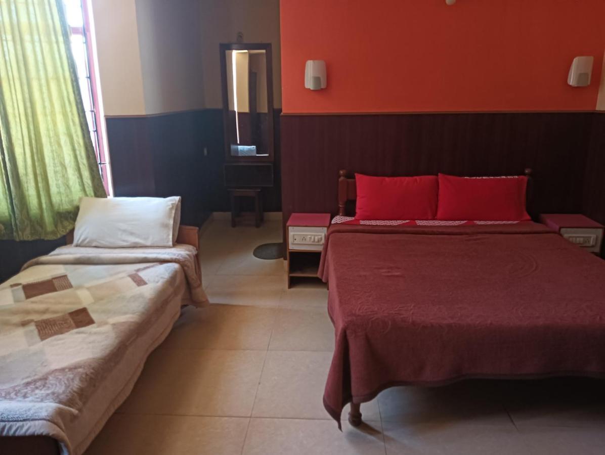 Homestay Pleasant Stays *