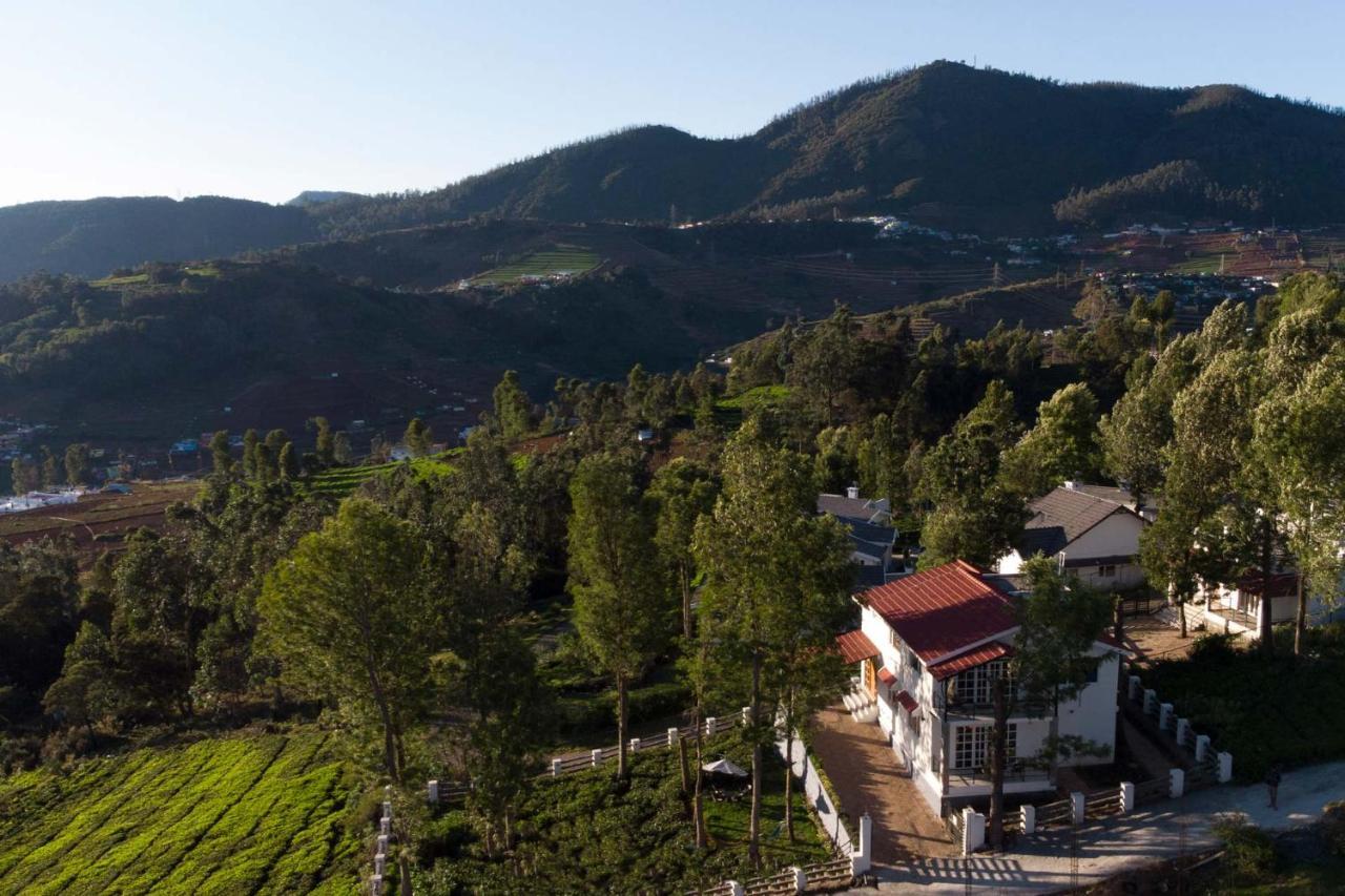 Villa Stayvista At Misty Oaks With Breakfast Ooty