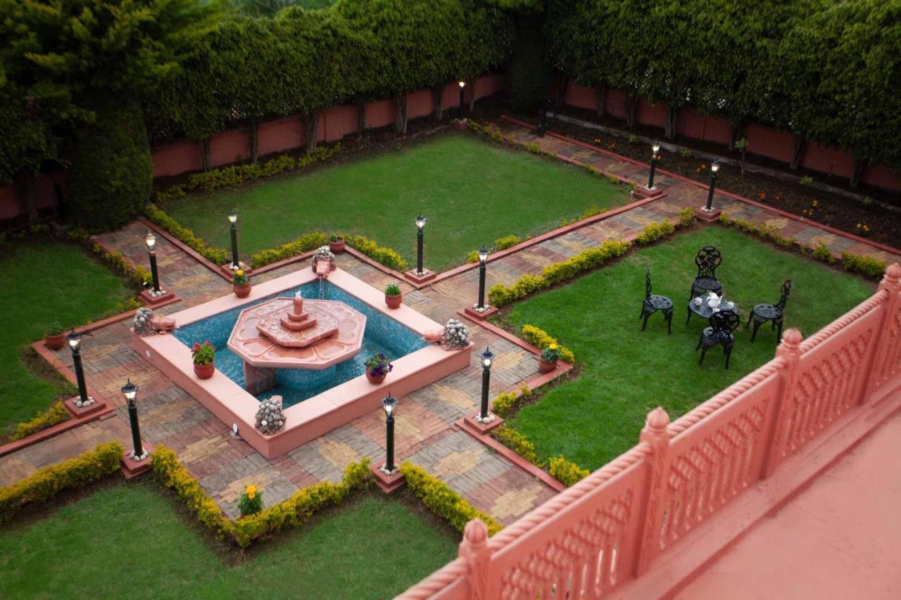 Stayvista At Pink Palace Rajasthani Decor