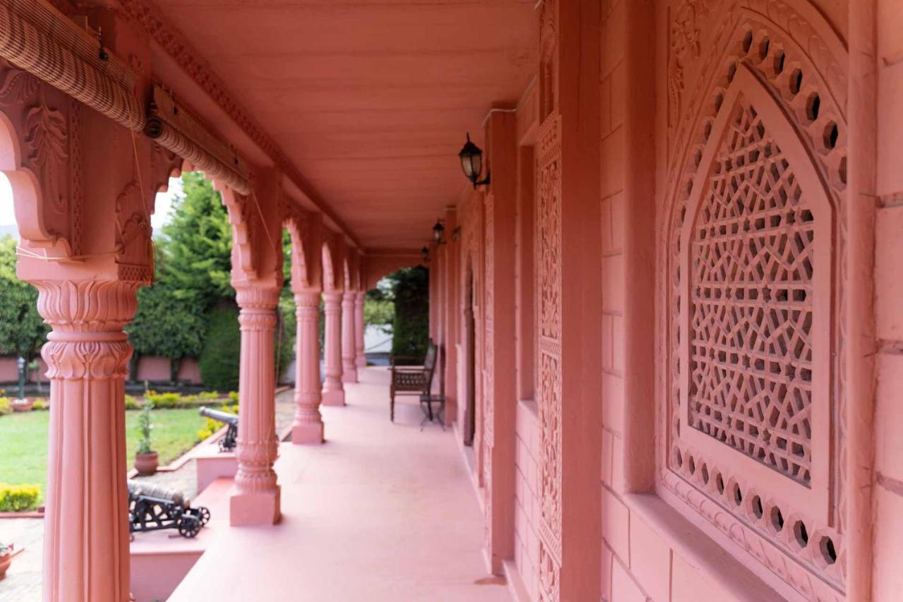 Stayvista At Pink Palace Rajasthani Decor Villa *