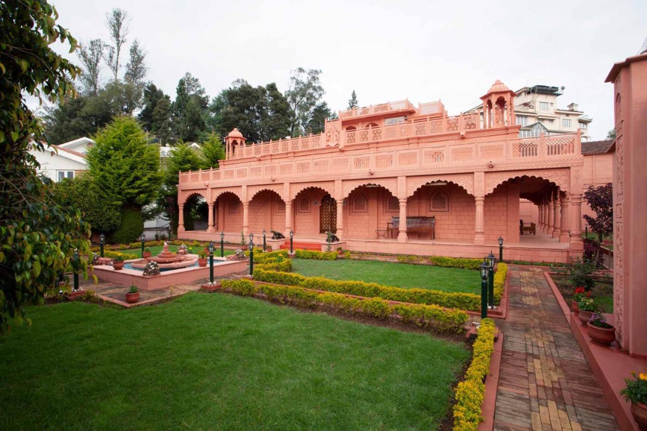 Stayvista At Pink Palace Rajasthani Decor Ooty