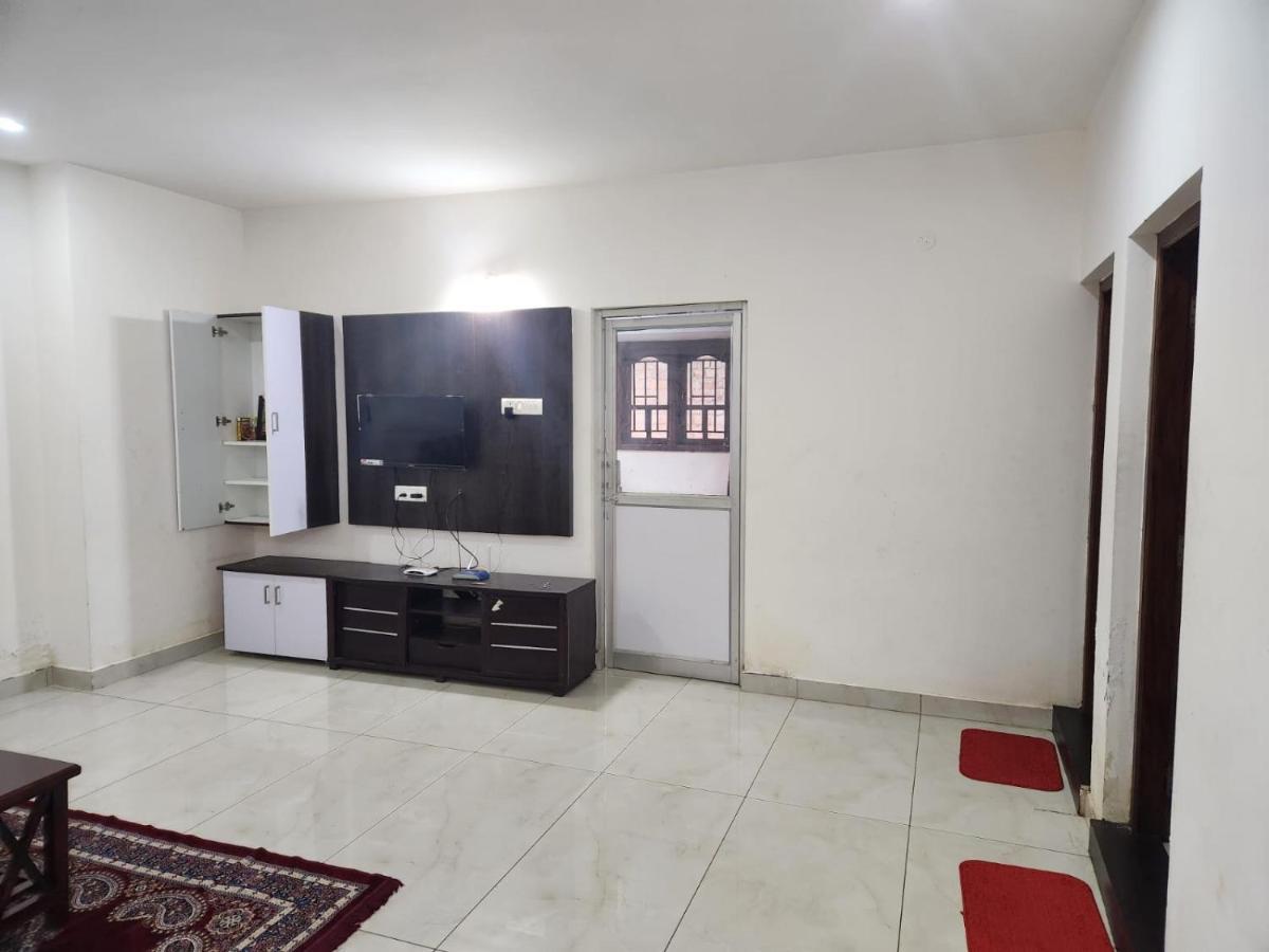 Holiday home Green Villa *