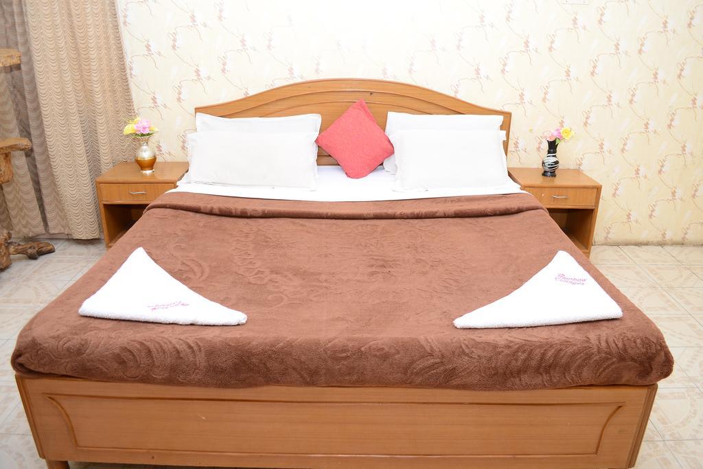 Rainbow Hotel 2*