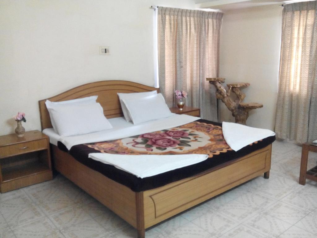 Hotel Rainbow Ooty