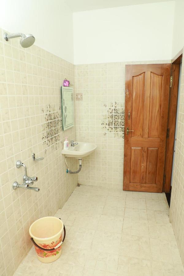 Pine Hood Homestay *