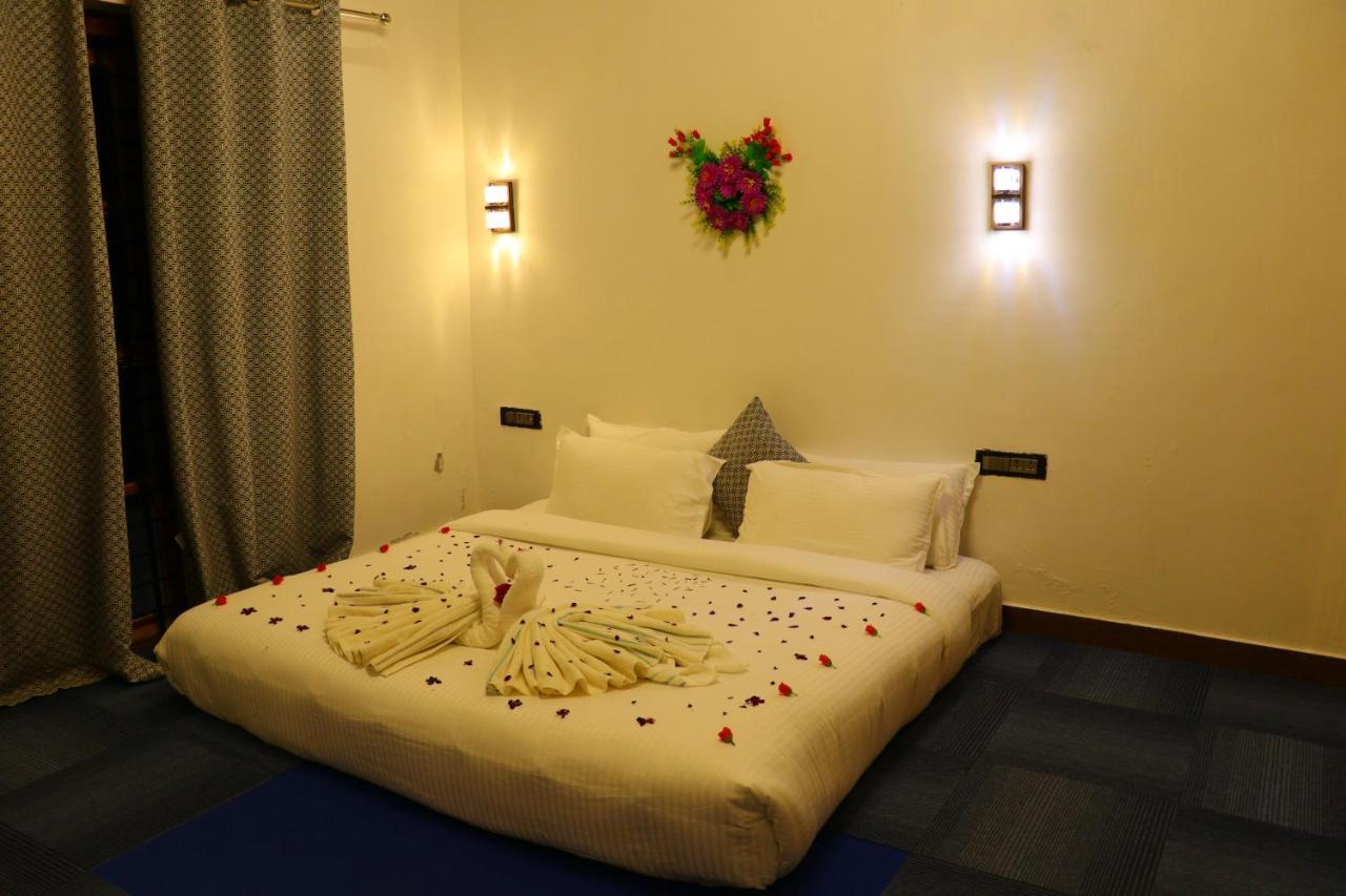 The Frame Resort *