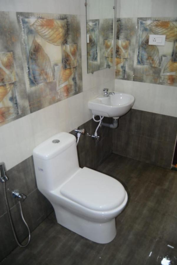 Bed & Breakfast Vanam Holidays *