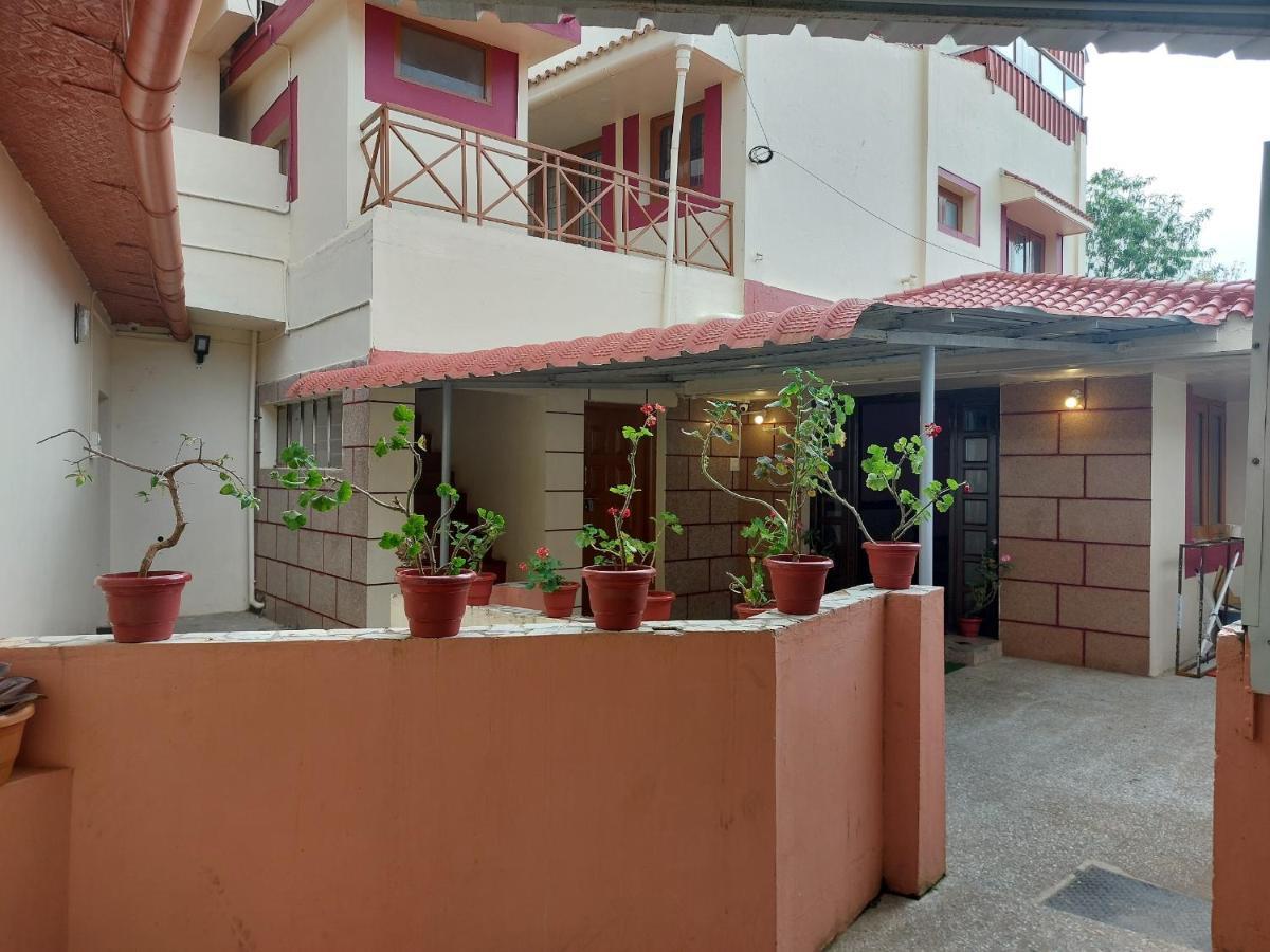 Lodge Trios Staycation