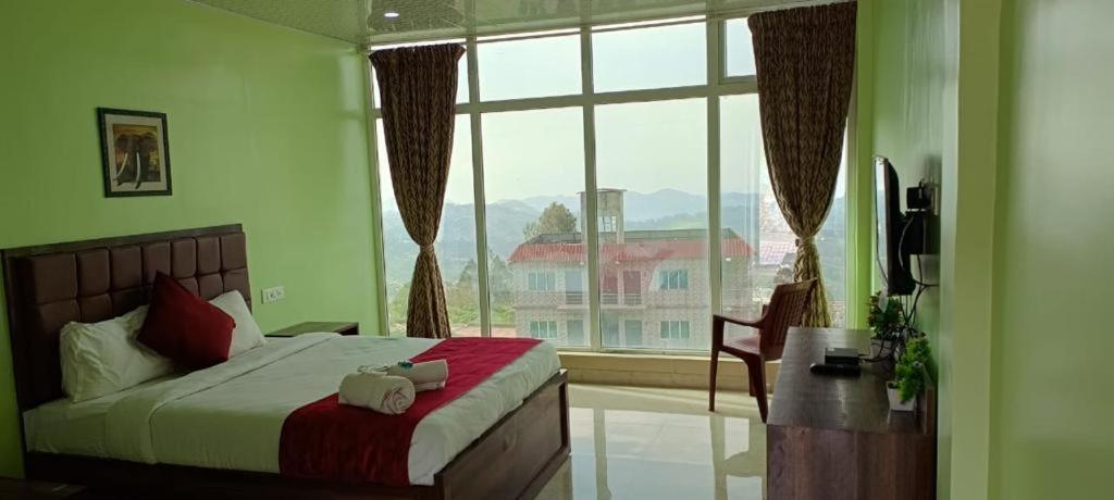 Hotel Blossom Spring Ooty