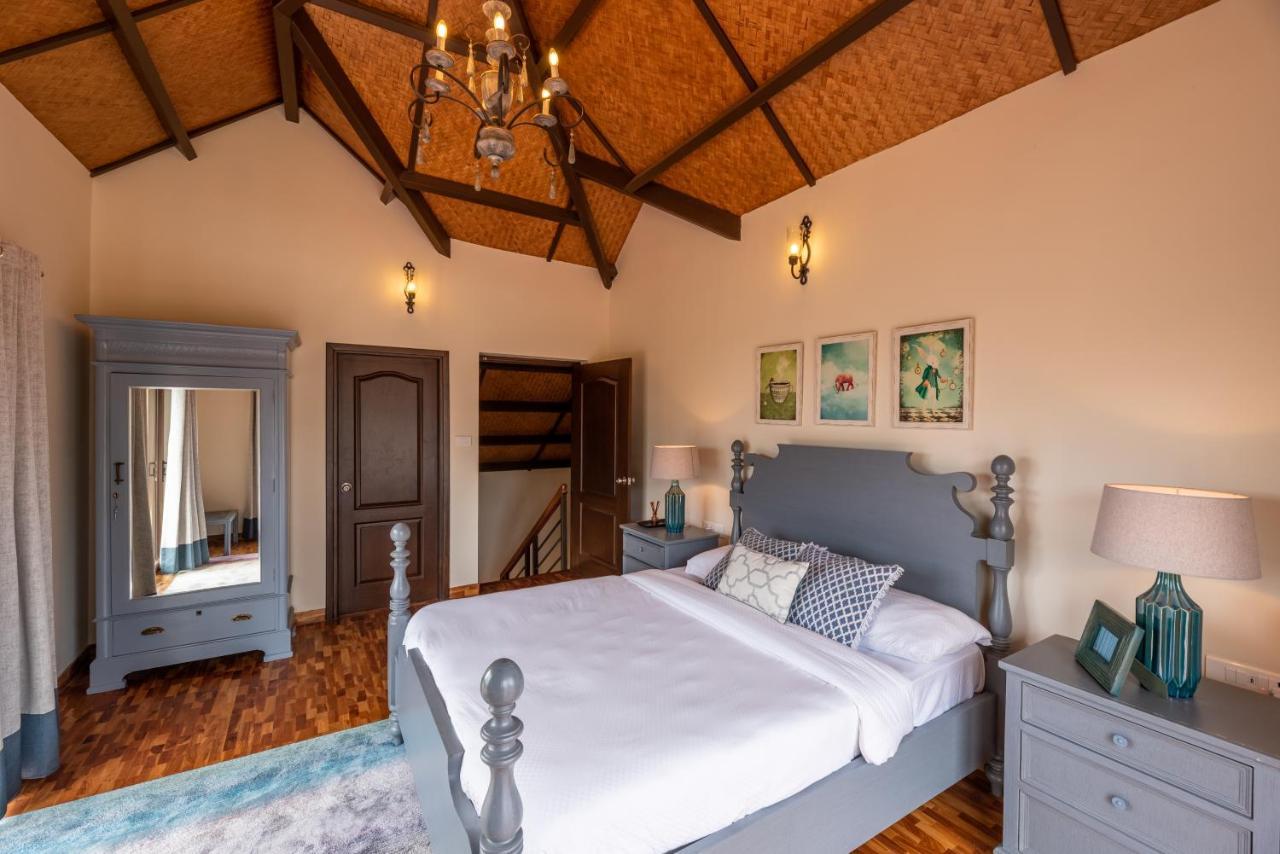 Vente Colline, Luxurious In Coonoor By Roamhome Villa