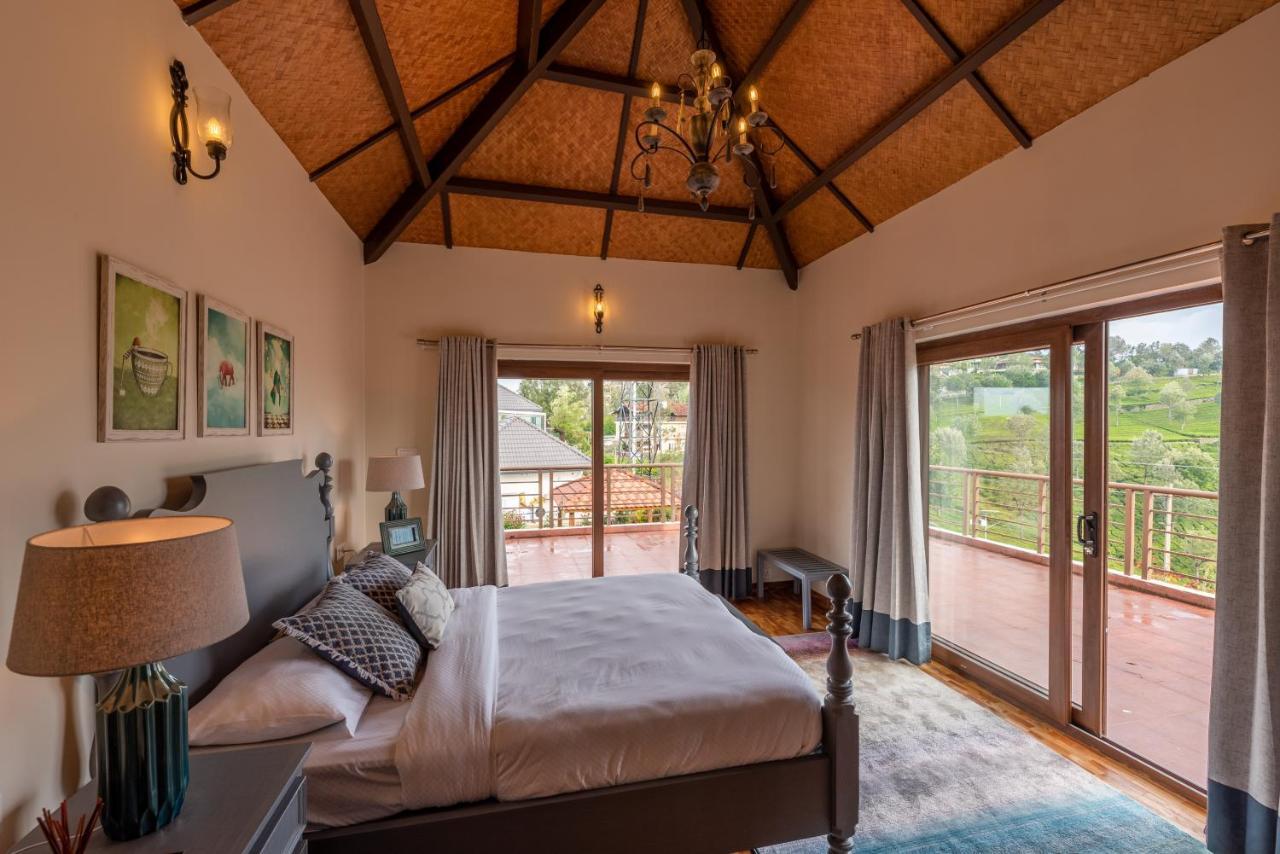 Vente Colline, Luxurious In Coonoor By Roamhome