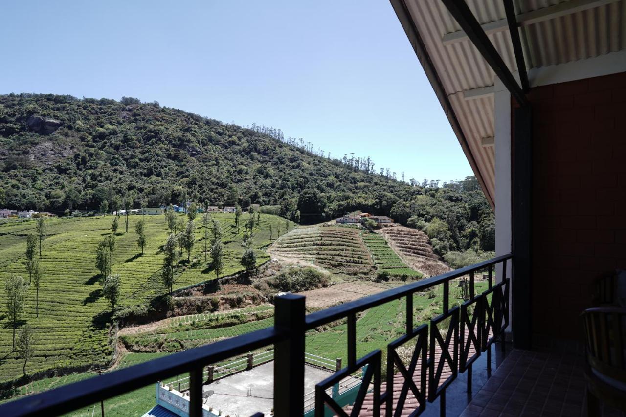 Bed & Breakfast Tea Leaf By Brown Tree Ooty