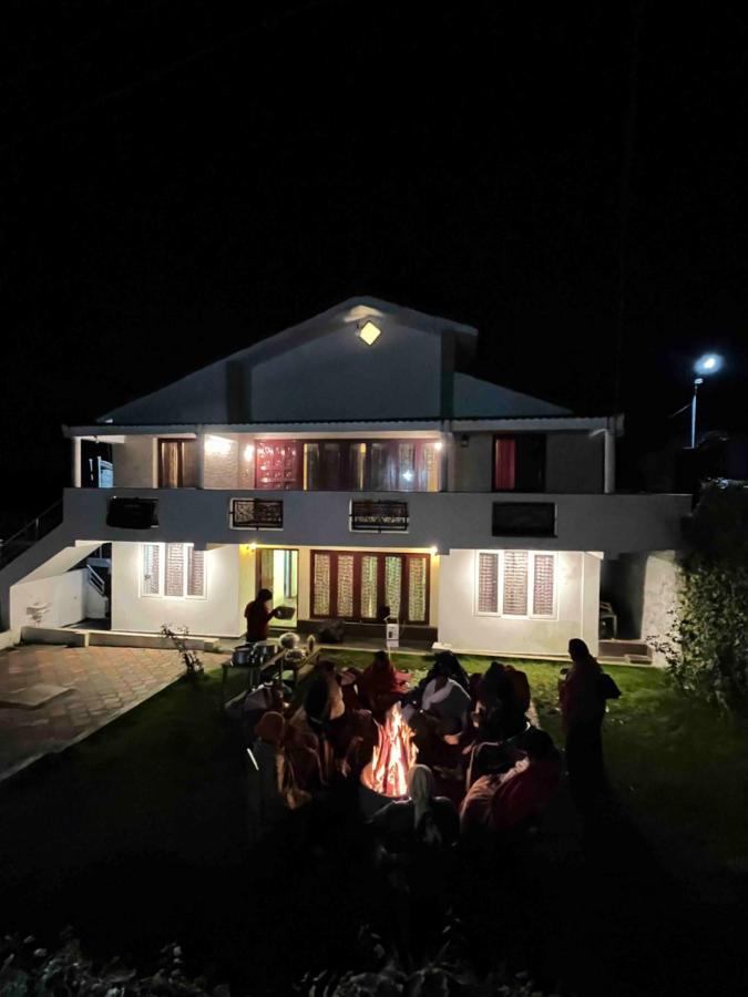 Hillspring Homestay *