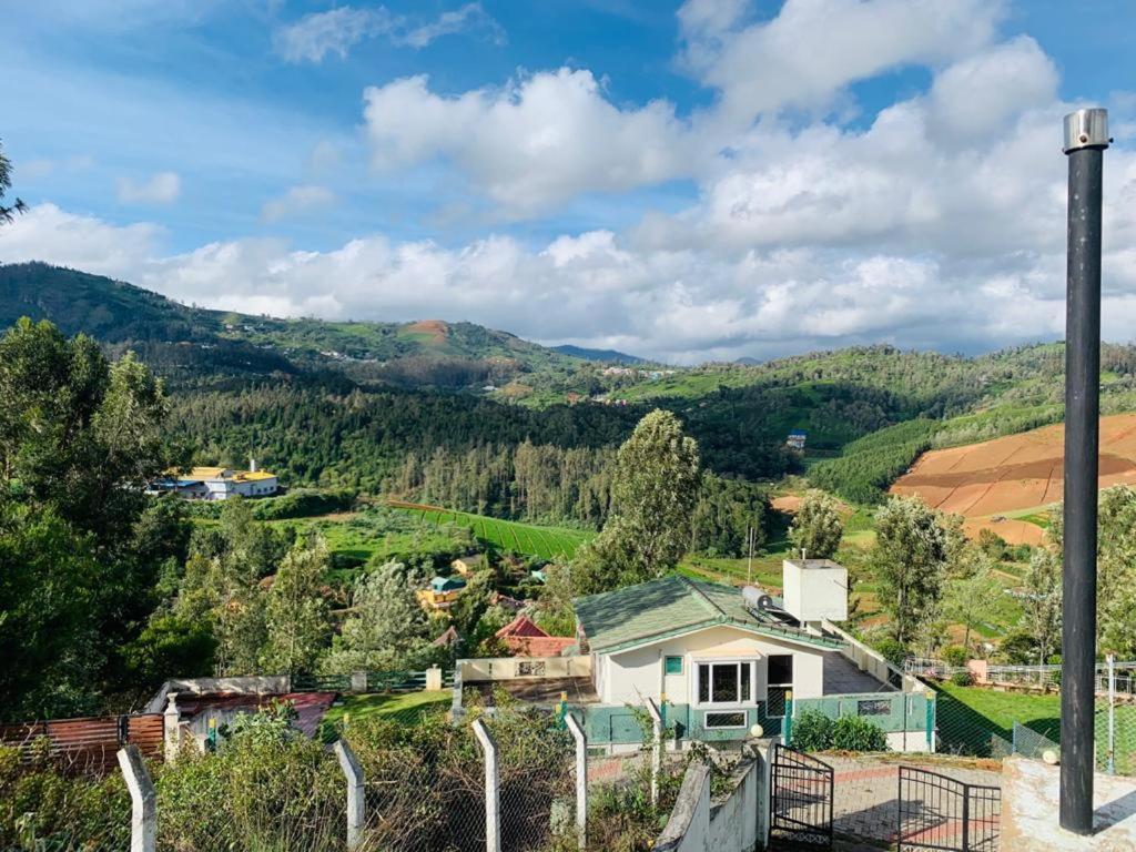 Villa Hill - Bachelors Ooty