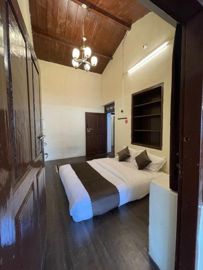 Sandy 5 Bhk Holiday home