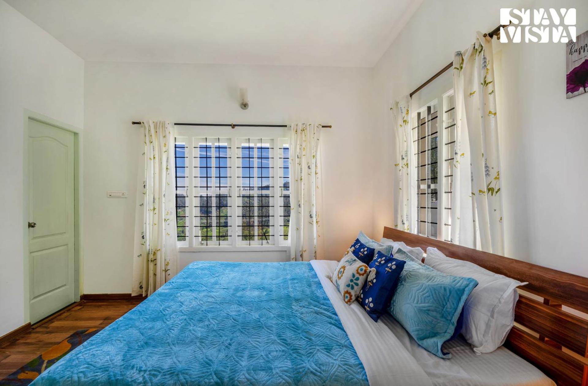 Stayvista At Orion's Crest Including Breakfast Villa