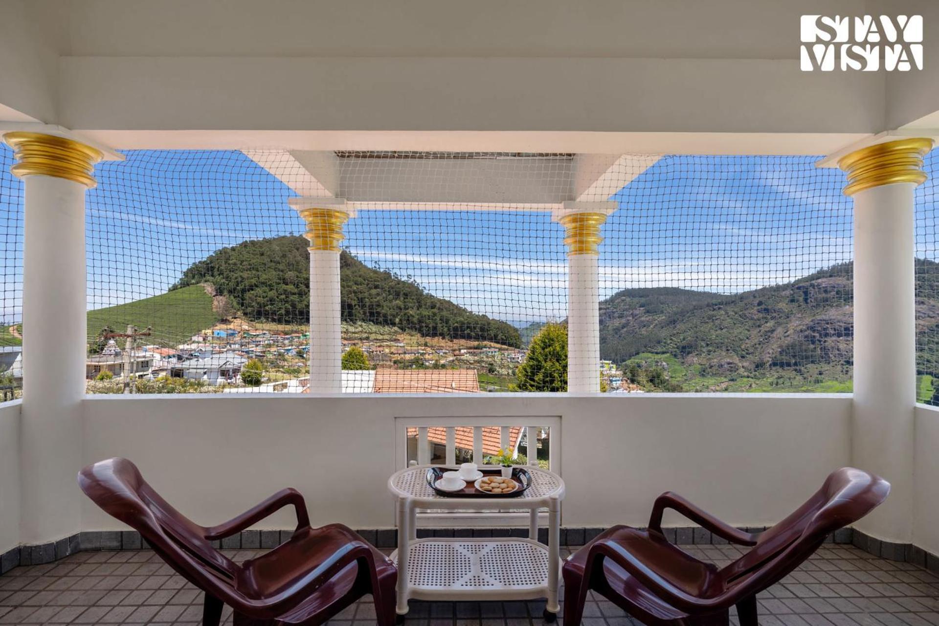 Stayvista At Orion's Crest Including Breakfast Villa Ooty